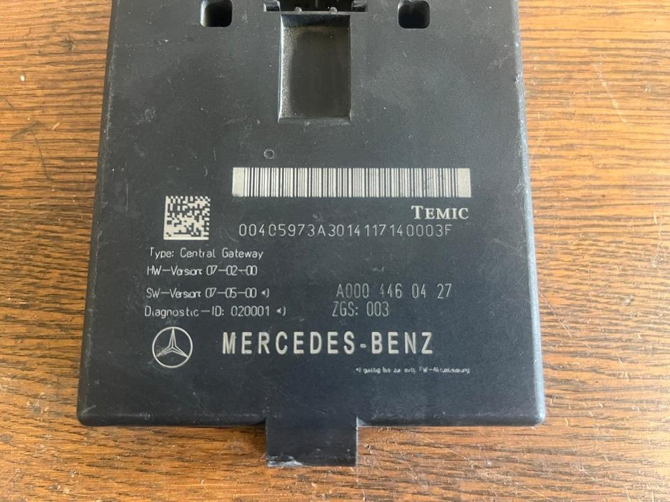Mercedes Actros MP4 Central Gateway Steuergerät A0004460427 - ECU for Truck: picture 3 Mercedes Actros MP4 Central Gateway Steuergerät A0004460427 - ECU for Truck: picture 3