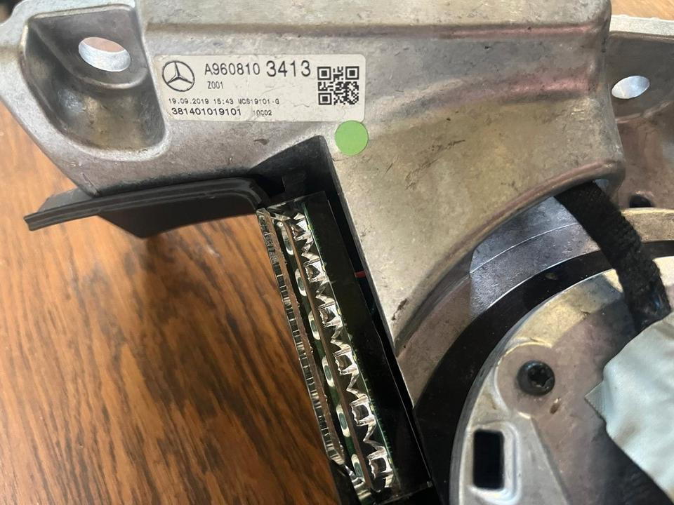 Mercedes Actros MP5 Seitenspiegel Außenspiegel links A9608103413 - Rear view mirror for Truck: picture 3 Mercedes Actros MP5 Seitenspiegel Außenspiegel links A9608103413 - Rear view mirror for Truck: picture 3