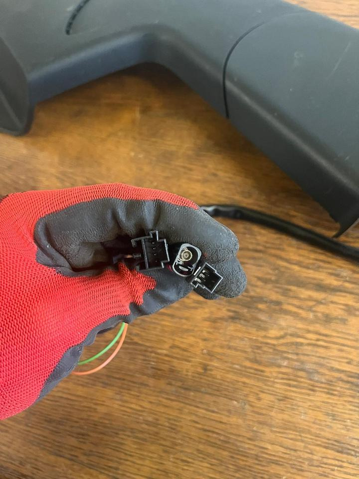 Mercedes Actros MP5 Seitenspiegel Außenspiegel rechts A9608103513 - Rear view mirror for Truck: picture 5 Mercedes Actros MP5 Seitenspiegel Außenspiegel rechts A9608103513 - Rear view mirror for Truck: picture 5