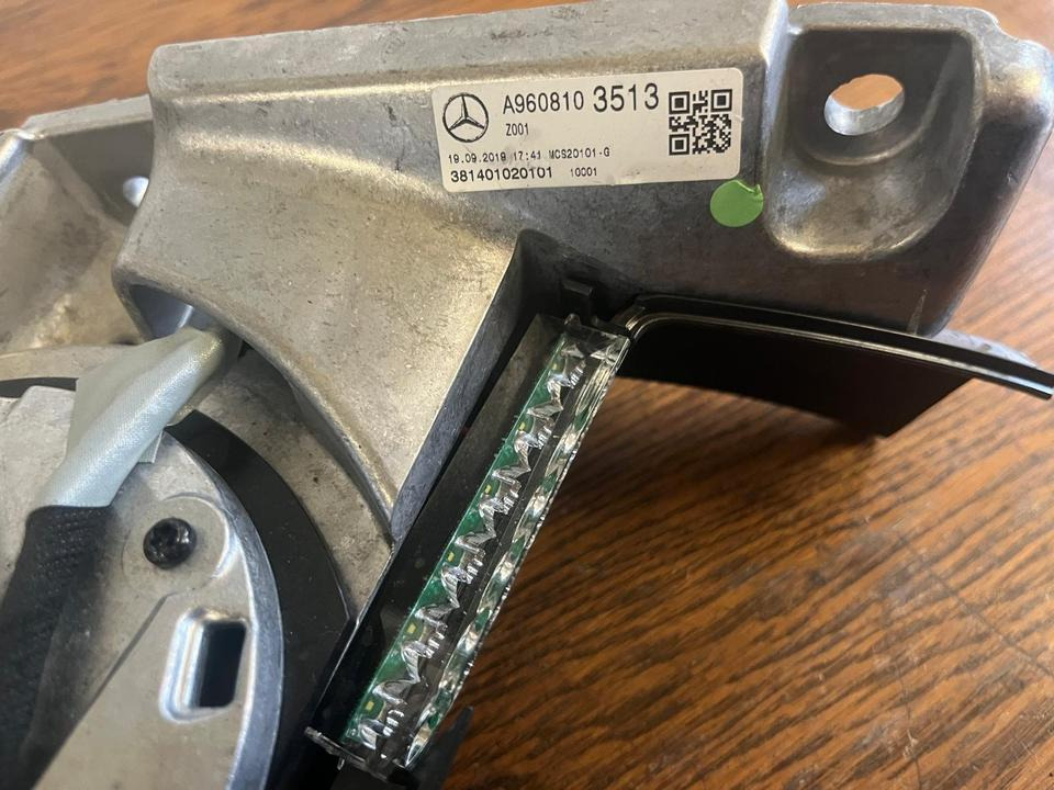 Mercedes Actros MP5 Seitenspiegel Außenspiegel rechts A9608103513 - Rear view mirror for Truck: picture 3 Mercedes Actros MP5 Seitenspiegel Außenspiegel rechts A9608103513 - Rear view mirror for Truck: picture 3