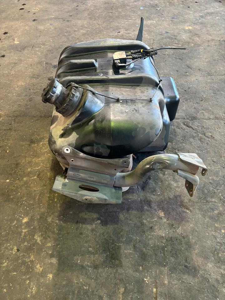 Mercedes Atego 4 EU6 Dieseltank Tank Tankbehälter 200L - Fuel tank for Truck: picture 2 Mercedes Atego 4 EU6 Dieseltank Tank Tankbehälter 200L - Fuel tank for Truck: picture 2