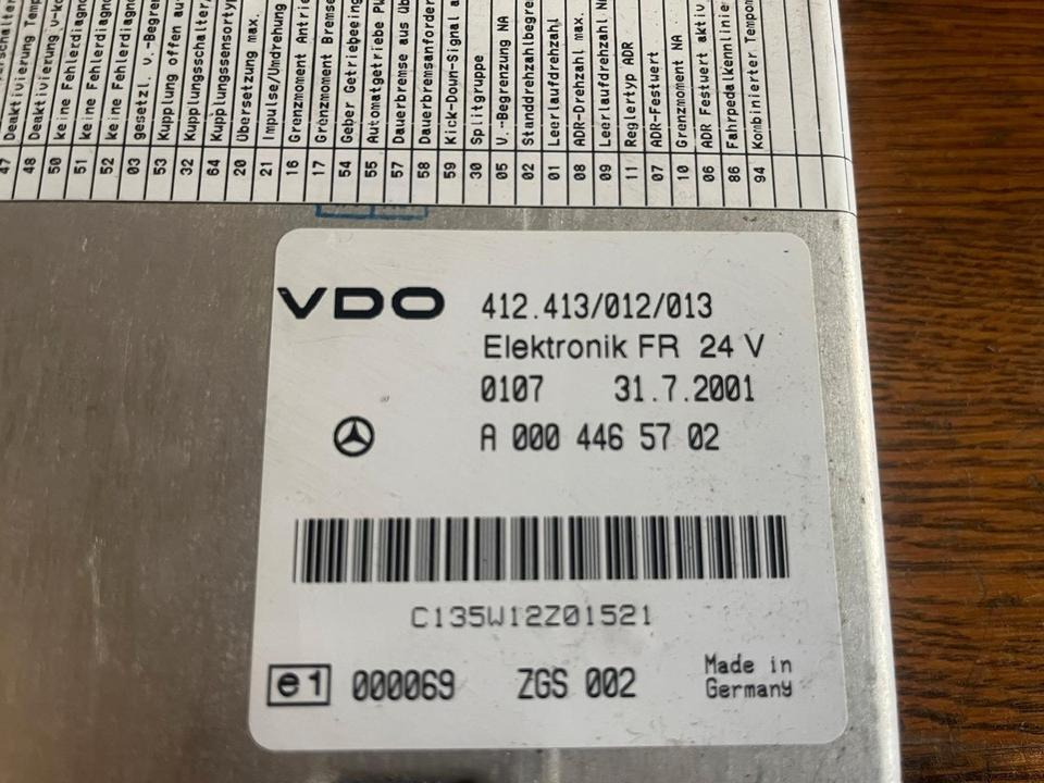 Mercedes Atego Elektronik FR VDO Steuergerät A0004465702 - ECU for Truck: picture 3 Mercedes Atego Elektronik FR VDO Steuergerät A0004465702 - ECU for Truck: picture 3