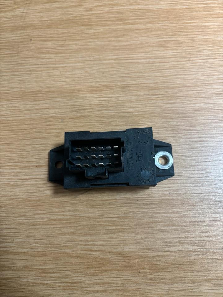Mercedes Atego elektromagnetischer Filter A0295459228 - Electrical system for Truck: picture 1 Mercedes Atego elektromagnetischer Filter A0295459228 - Electrical system for Truck: picture 1