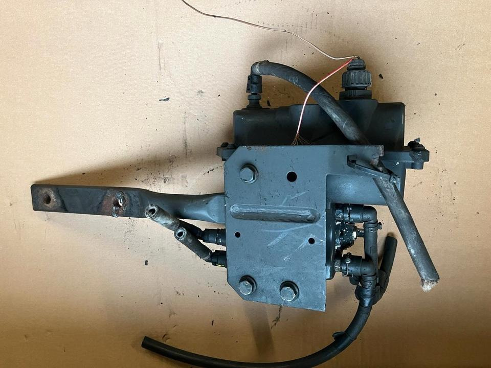 Mercedes-Benz Actros Atego EU4 EU5 AdBlue Pumpe A0001402778 - Fuel pump for Truck: picture 3 Mercedes-Benz Actros Atego EU4 EU5 AdBlue Pumpe A0001402778 - Fuel pump for Truck: picture 3