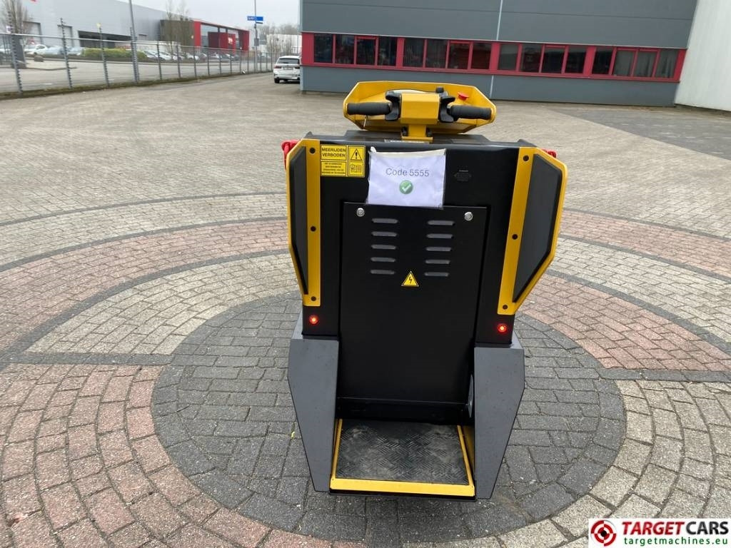 Conmeq AS15 Mini Skid Steer Loader 4x4 Electric - Skid steer loader: picture 4 Conmeq AS15 Mini Skid Steer Loader 4x4 Electric - Skid steer loader: picture 4