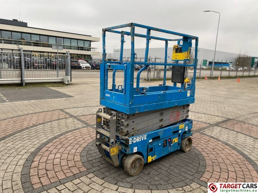 Genie GS-1932 I-Drive Electric Scissor Work Lift 779cm - Scissor lift: picture 3 Genie GS-1932 I-Drive Electric Scissor Work Lift 779cm - Scissor lift: picture 3