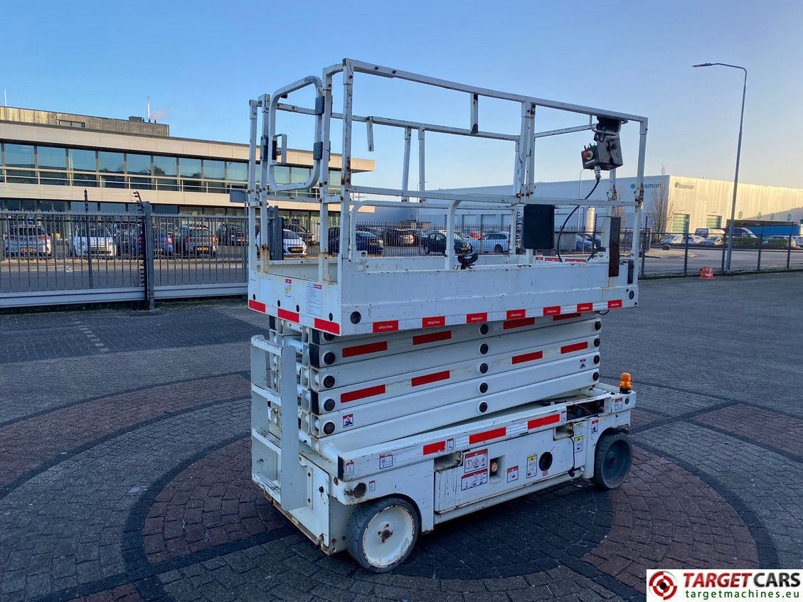 HAULOTTE COMPACT 14 ELECTRIC SCISSOR WORKLIFT 1385CM 2015 CE807405 - Scissor lift: picture 3 HAULOTTE COMPACT 14 ELECTRIC SCISSOR WORKLIFT 1385CM 2015 CE807405 - Scissor lift: picture 3