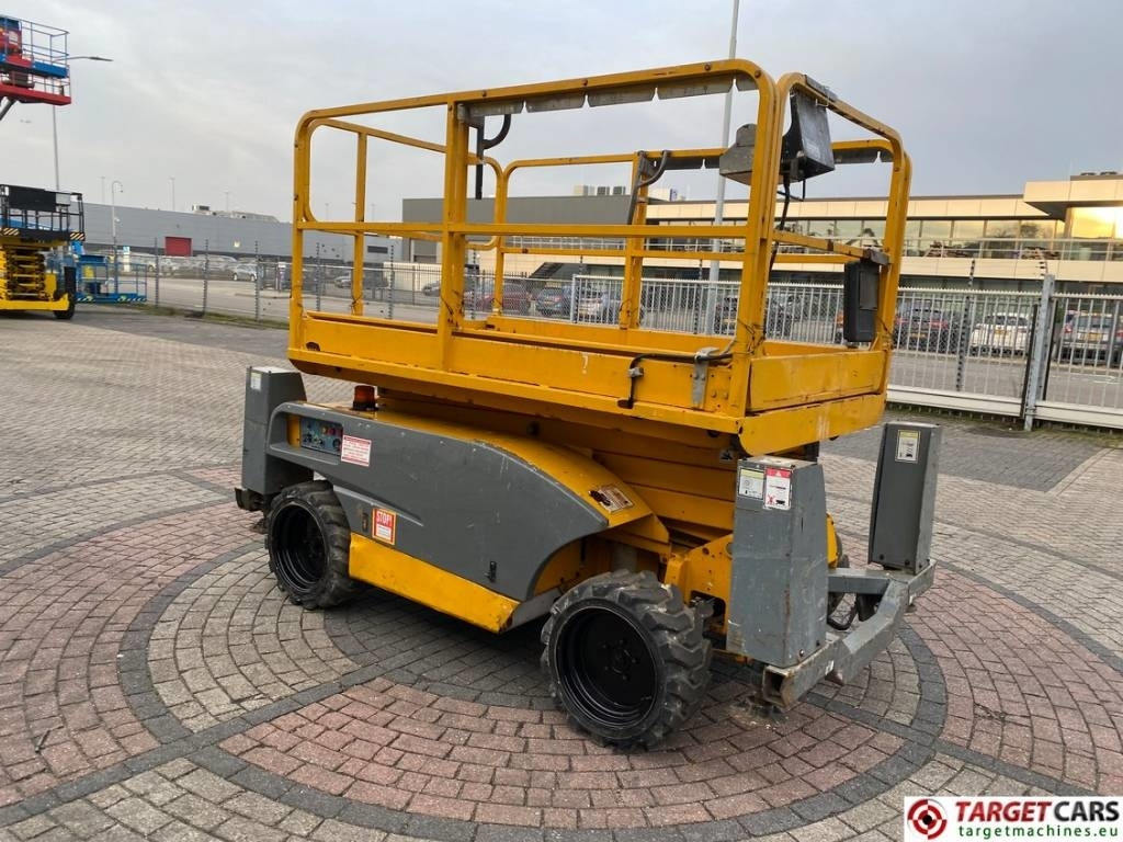 Haulotte Compact 10DX Diesel 4x4 Scissor Work Lift 1015cm - Scissor lift: picture 2 Haulotte Compact 10DX Diesel 4x4 Scissor Work Lift 1015cm - Scissor lift: picture 2