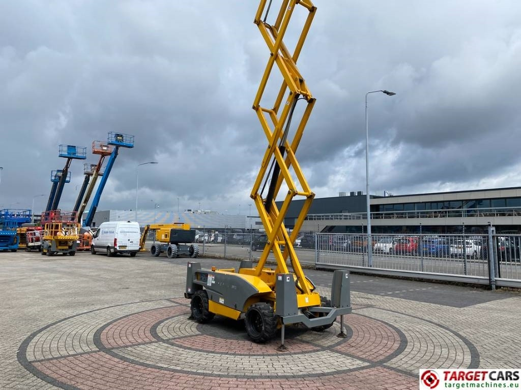 Scissor lift Haulotte Compact 10DX Diesel 4x4 Scissor Work Lift 1015cm: picture 24
