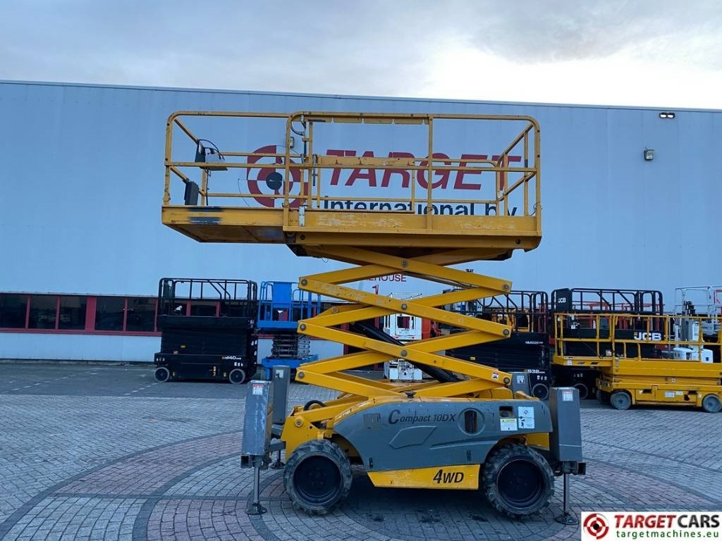 Haulotte Compact 10DX Diesel 4x4 Scissor Work Lift 1015cm - Scissor lift: picture 5 Haulotte Compact 10DX Diesel 4x4 Scissor Work Lift 1015cm - Scissor lift: picture 5