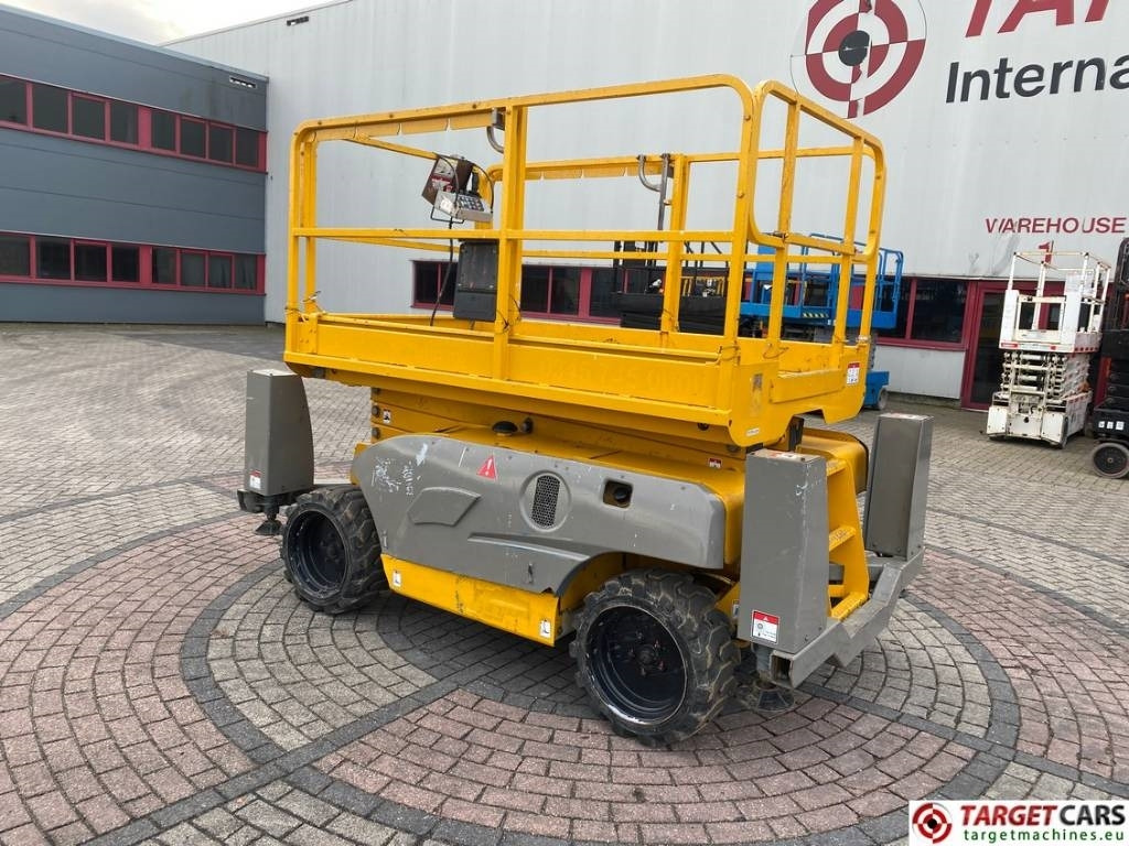 Haulotte Compact 10DX Diesel 4x4 Scissor Work Lift 1015cm - Scissor lift: picture 4 Haulotte Compact 10DX Diesel 4x4 Scissor Work Lift 1015cm - Scissor lift: picture 4