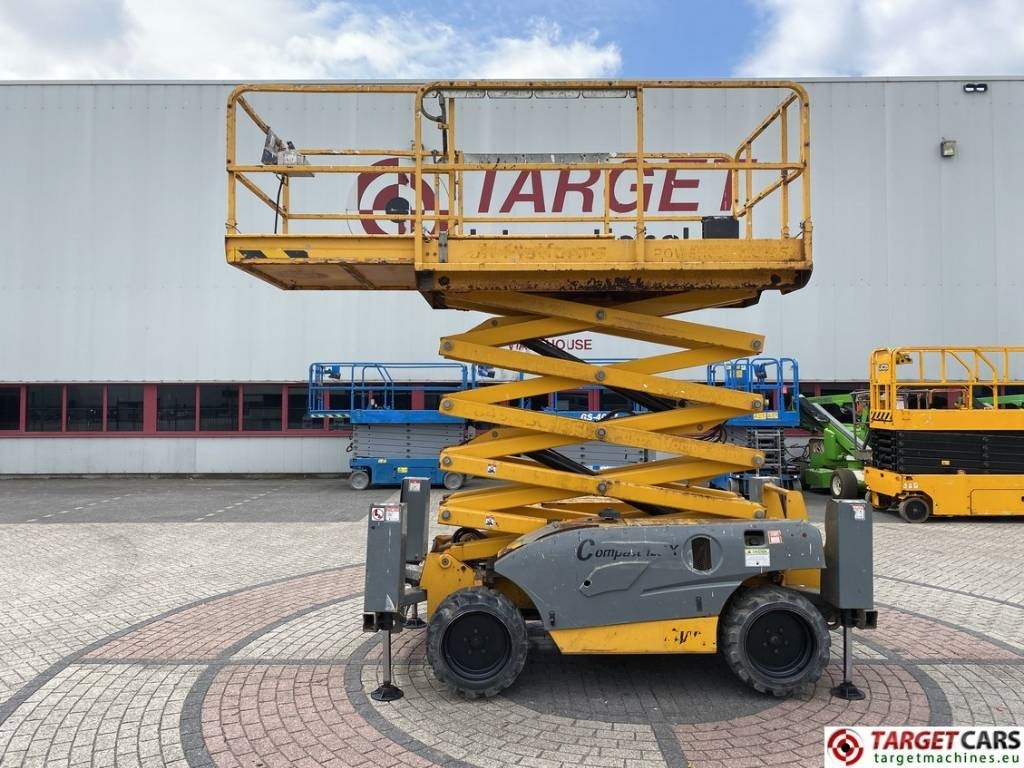 Haulotte Compact 12DX Diesel 4x4 Scissor Work Lift 1206cm - Scissor lift: picture 5 Haulotte Compact 12DX Diesel 4x4 Scissor Work Lift 1206cm - Scissor lift: picture 5