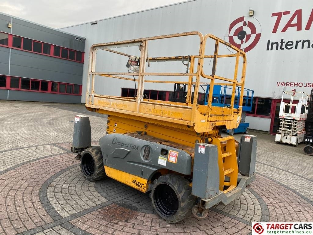 Haulotte Compact 12DX Diesel 4x4 Scissor Work Lift 1206cm - Scissor lift: picture 4 Haulotte Compact 12DX Diesel 4x4 Scissor Work Lift 1206cm - Scissor lift: picture 4