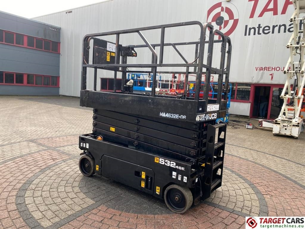 JCB S3246E Electric Scissor Work Lift 1200cm - Scissor lift: picture 4 JCB S3246E Electric Scissor Work Lift 1200cm - Scissor lift: picture 4