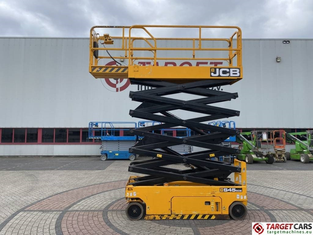 JCB S4550E Electric Scissor Work Lift 1580cm - Scissor lift: picture 5 JCB S4550E Electric Scissor Work Lift 1580cm - Scissor lift: picture 5