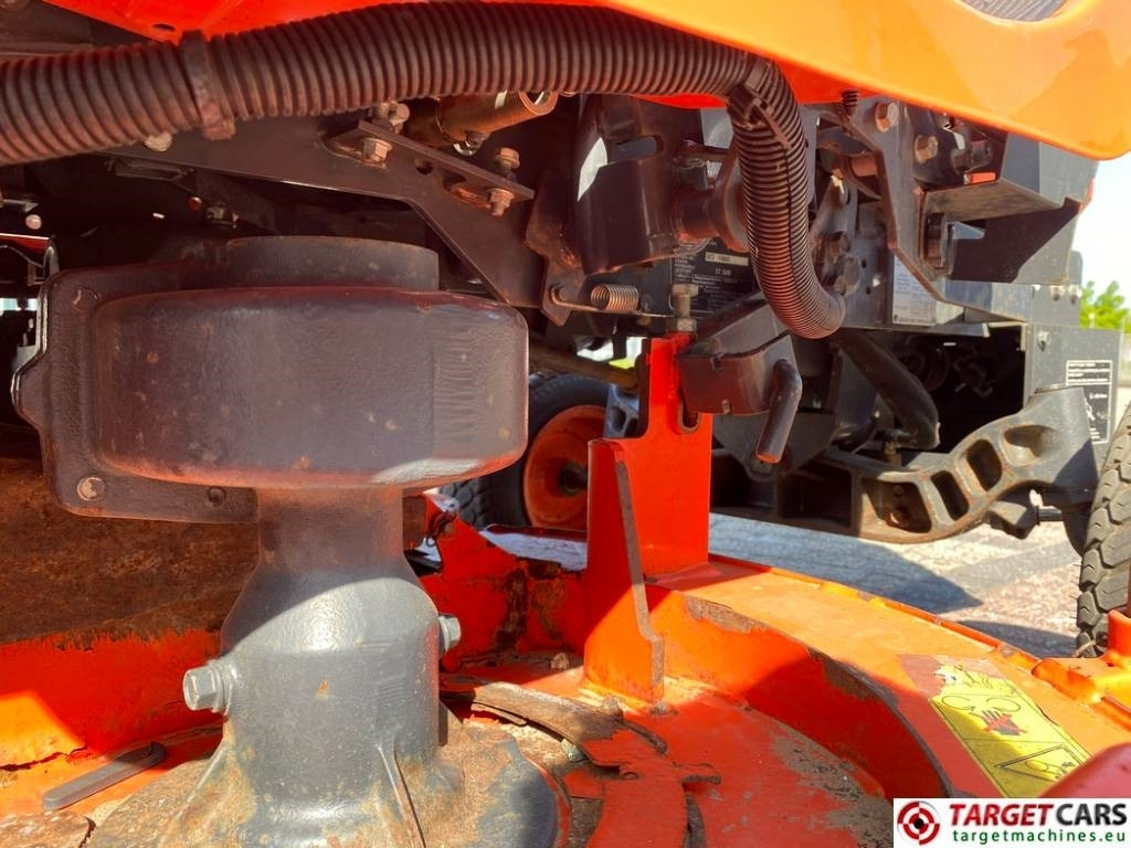 Garden mower Kubota G23/LD Mower 4WD G23 Diesel 122cm: picture 14