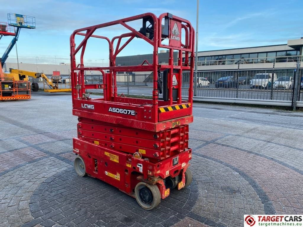 LGMG AS0607E Electric Scissor Work Lift 780cm - Scissor lift: picture 2 LGMG AS0607E Electric Scissor Work Lift 780cm - Scissor lift: picture 2
