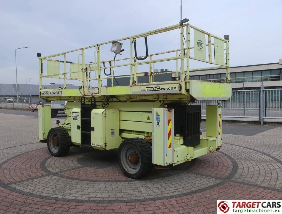MEC 3392RT-T Diesel 4x4 Scissor Work LIft 1200cm - Scissor lift: picture 2 MEC 3392RT-T Diesel 4x4 Scissor Work LIft 1200cm - Scissor lift: picture 2