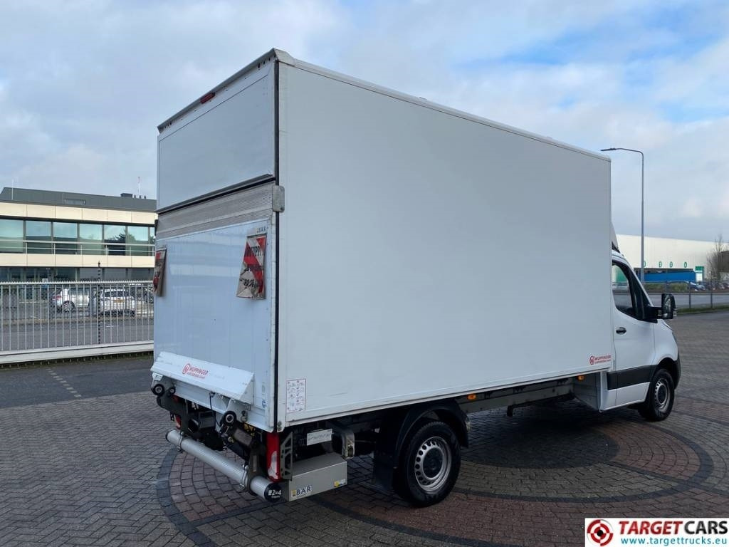 Mercedes-Benz Sprinter 317CDI Closed Box Taillift 750KG Euro 6E - Closed box van: picture 4 Mercedes-Benz Sprinter 317CDI Closed Box Taillift 750KG Euro 6E - Closed box van: picture 4
