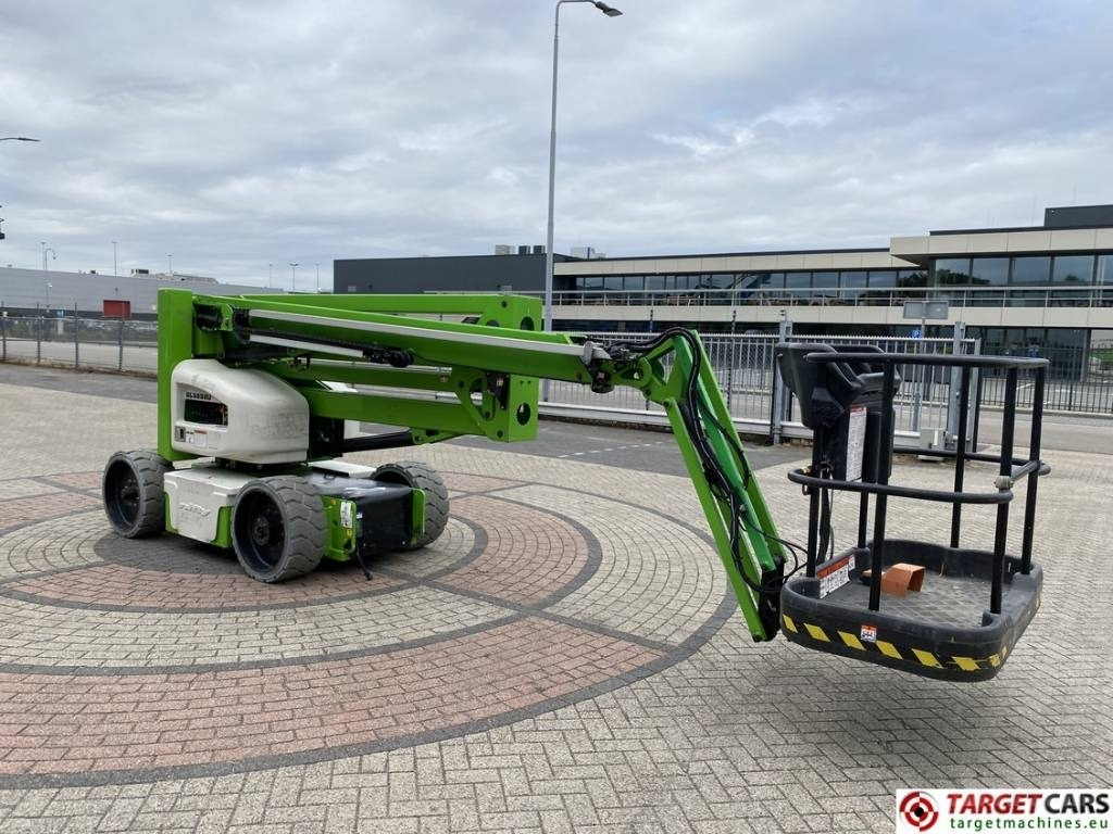 Niftylift HR17NE MK3 Electric Articulated Boom Work Lift 17M - Articulated boom: picture 2 Niftylift HR17NE MK3 Electric Articulated Boom Work Lift 17M - Articulated boom: picture 2