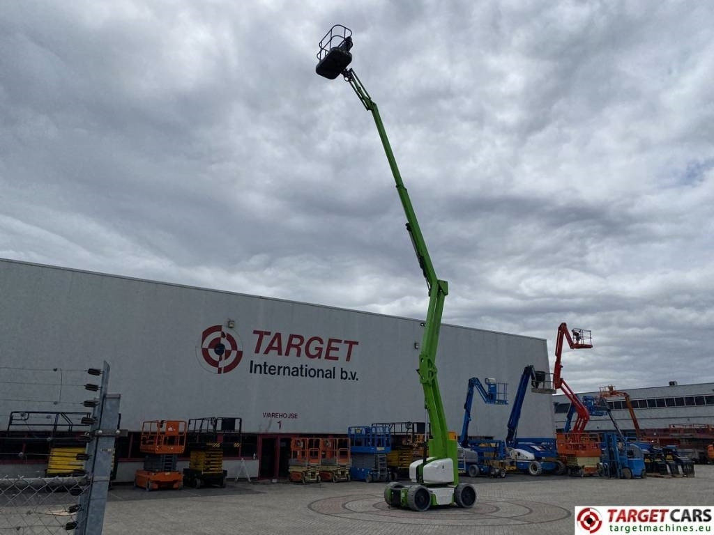 Niftylift HR17NE MK3 Electric Articulated Boom Work Lift 17M - Articulated boom: picture 5 Niftylift HR17NE MK3 Electric Articulated Boom Work Lift 17M - Articulated boom: picture 5