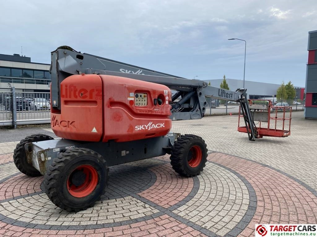 SkyJack SJ63AJ Articulated 4x4 Diesel Boom WorkLIft 2136cm - Articulated boom: picture 3 SkyJack SJ63AJ Articulated 4x4 Diesel Boom WorkLIft 2136cm - Articulated boom: picture 3