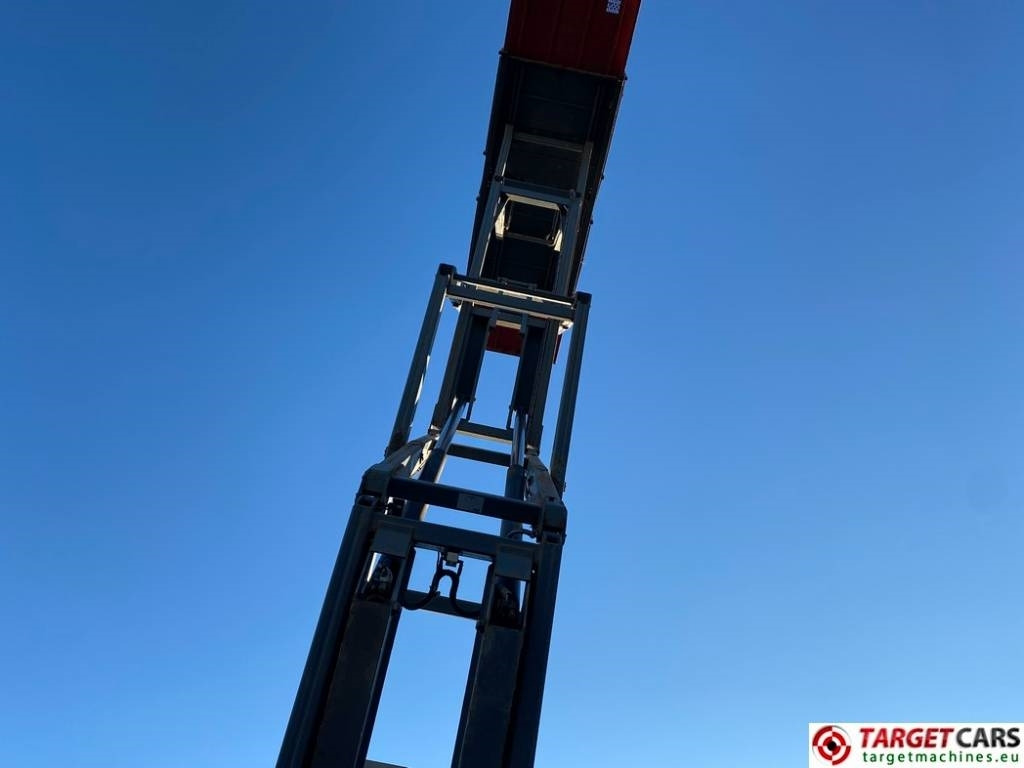 Scissor lift SkyJack SJ8841 RT Diesel 4x4 Scissor Work Lift 1430cm: picture 28