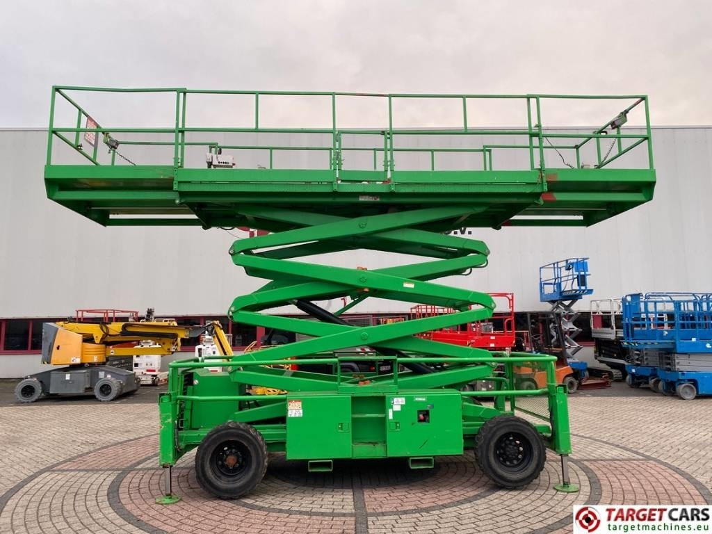 SkyJack SJ9241 RT Diesel 4x4 Scissor Work Lift 1450cm - Scissor lift: picture 5 SkyJack SJ9241 RT Diesel 4x4 Scissor Work Lift 1450cm - Scissor lift: picture 5