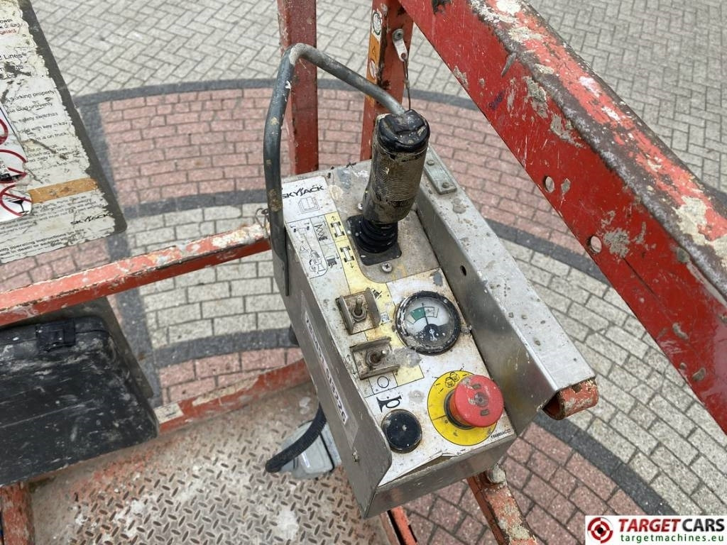 Scissor lift SkyJack SJIII-3226 Electric Scissor Work Lift 990cm: picture 9