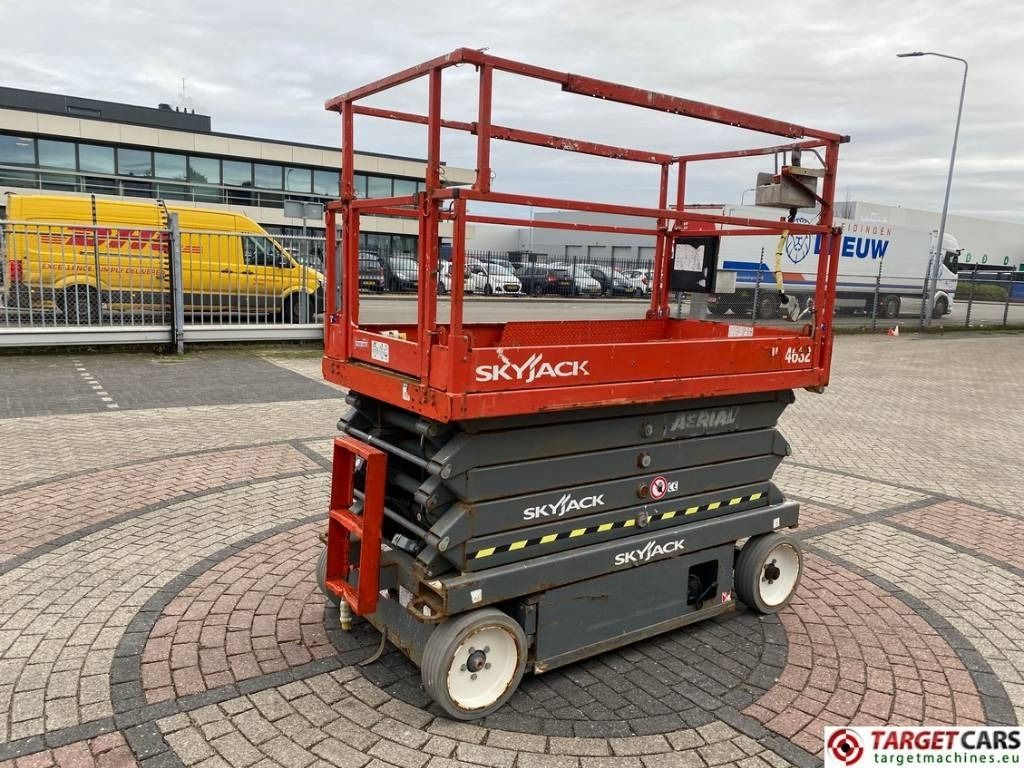 SkyJack SJIII-4632 Electric 4632 Scissor Work Lift 1170cm - Scissor lift: picture 3 SkyJack SJIII-4632 Electric 4632 Scissor Work Lift 1170cm - Scissor lift: picture 3