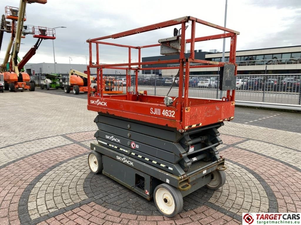SkyJack SJIII-4632 Electric Scissor SJ4632 WorkLift 1170cm - Scissor lift: picture 2 SkyJack SJIII-4632 Electric Scissor SJ4632 WorkLift 1170cm - Scissor lift: picture 2