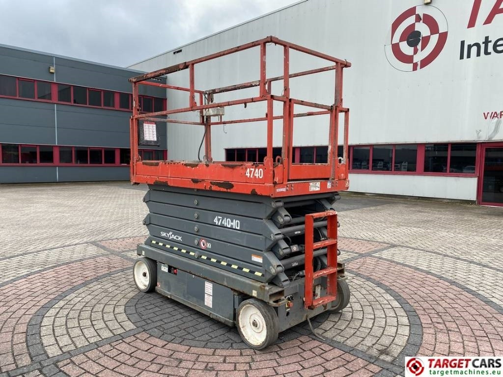 SkyJack SJIII-4740 Electric Scissor 4740 Work Lift 1380cm - Scissor lift: picture 4 SkyJack SJIII-4740 Electric Scissor 4740 Work Lift 1380cm - Scissor lift: picture 4