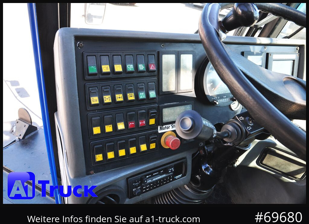 DEMAG AC 40-1 City, Mobilkran, Klappspitze, - Mobile crane: picture 2 DEMAG AC 40-1 City, Mobilkran, Klappspitze, - Mobile crane: picture 2