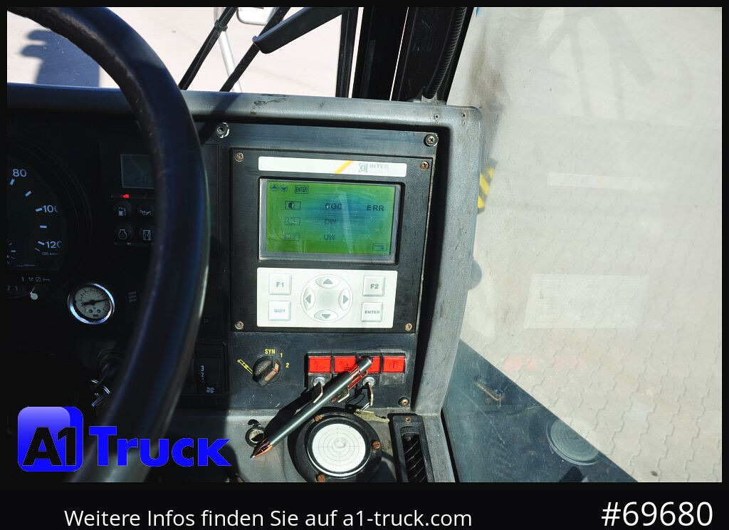 DEMAG AC 40-1 City, Mobilkran, Klappspitze, - Mobile crane: picture 3 DEMAG AC 40-1 City, Mobilkran, Klappspitze, - Mobile crane: picture 3