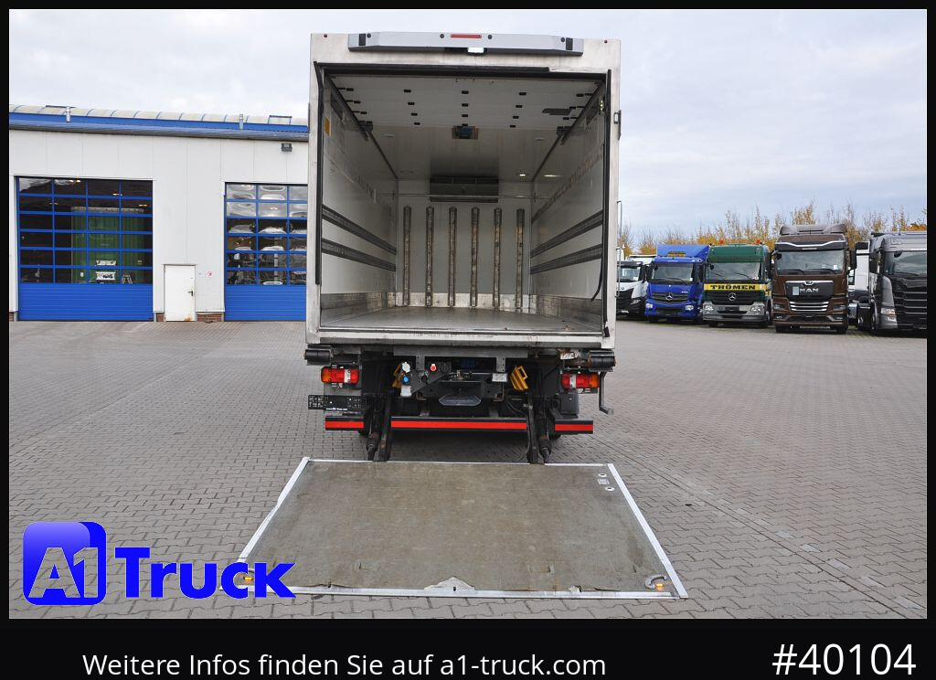 MAN TGS 26.360, Carrier 1150 Rolltor+ LBW, Liftachse, - Refrigerator truck: picture 2 MAN TGS 26.360, Carrier 1150 Rolltor+ LBW, Liftachse, - Refrigerator truck: picture 2