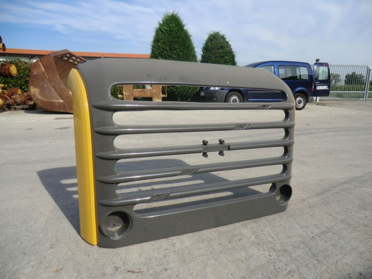 VOLVO A40D GRIGLIA REVISIONATA - Grill for Construction machinery: picture 1 VOLVO A40D GRIGLIA REVISIONATA - Grill for Construction machinery: picture 1