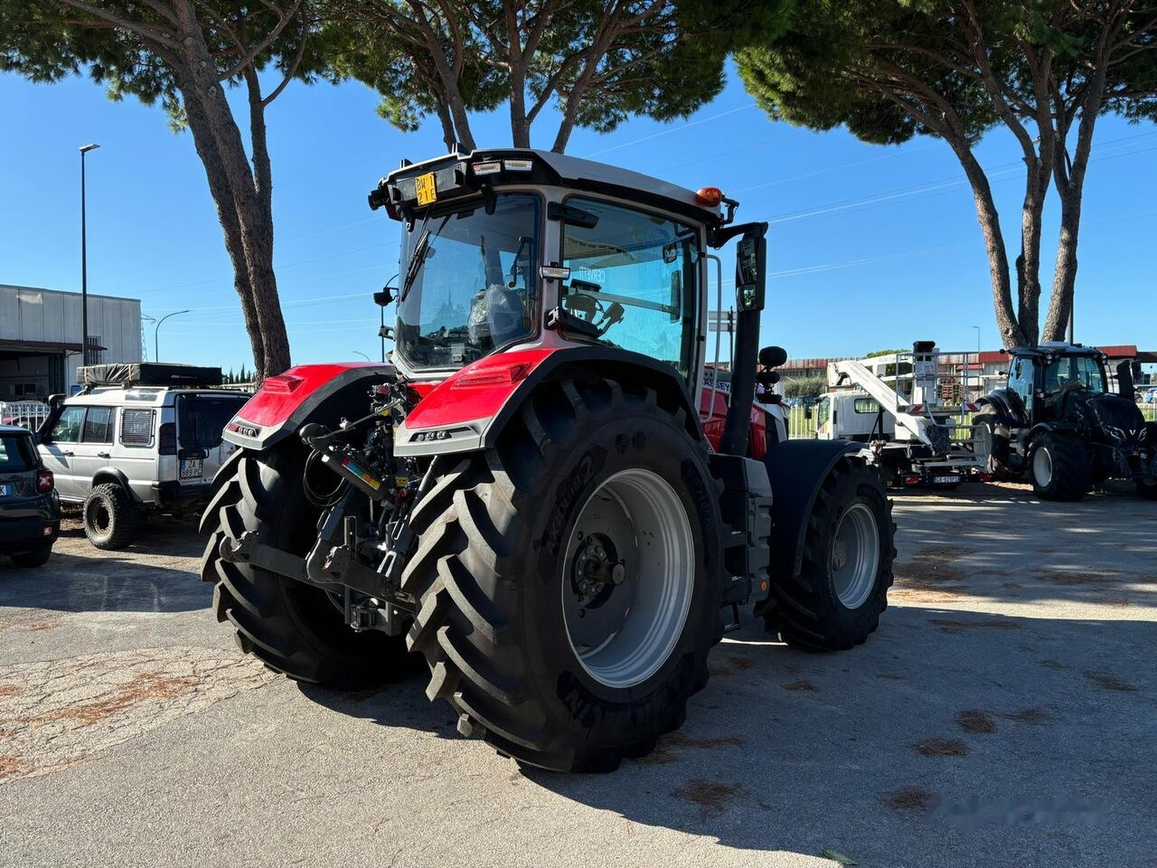 Massey Ferguson 8S.265 E-POWER - Farm tractor: picture 5 Massey Ferguson 8S.265 E-POWER - Farm tractor: picture 5