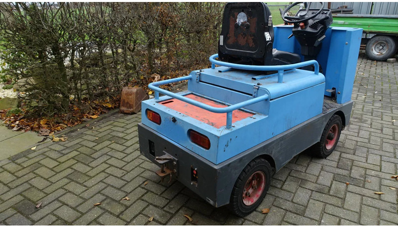 Hako Sherpa S/5 48Volt met acculader - Tow tractor: picture 5 Hako Sherpa S/5 48Volt met acculader - Tow tractor: picture 5