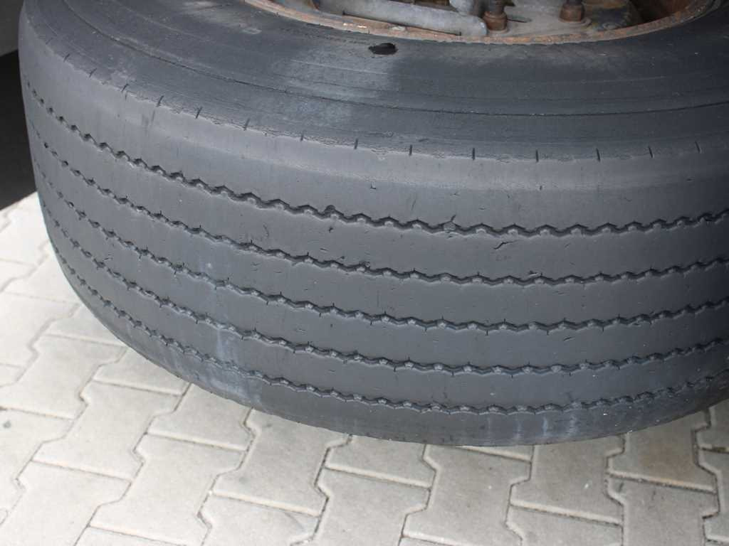 Curtainsider semi-trailer Fliegl SDS 390, MULDA, MULTILOCK, LIFT AXLE, SAF: picture 13 Curtainsider semi-trailer Fliegl SDS 390, MULDA, MULTILOCK, LIFT AXLE, SAF: picture 13