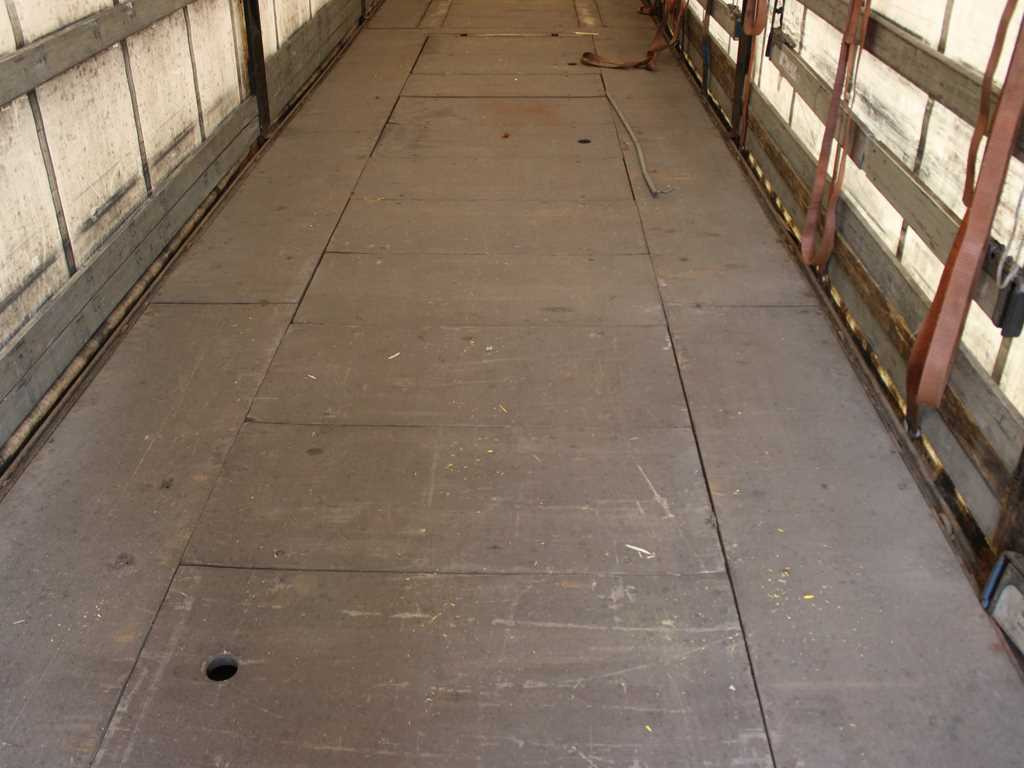 Curtainsider semi-trailer Fliegl SDS 390, MULDA, MULTILOCK, LIFT AXLE, SAF: picture 7 Curtainsider semi-trailer Fliegl SDS 390, MULDA, MULTILOCK, LIFT AXLE, SAF: picture 7