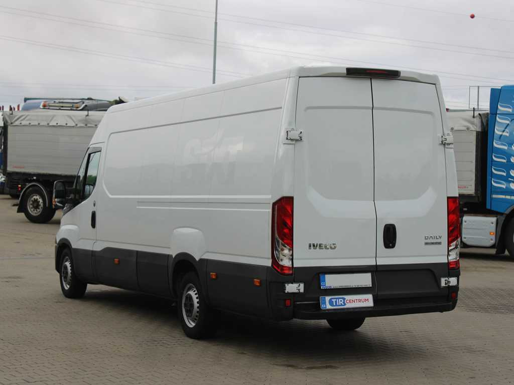 Iveco Daily 35S16 - Panel van: picture 5 Iveco Daily 35S16 - Panel van: picture 5