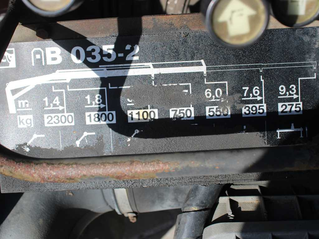 Dropside/ Flatbed truck, Crane truck Iveco EUROCARGO 100E17, EURO 3, HYDRAULIC ARM HIAB 035-2: picture 7 Dropside/ Flatbed truck, Crane truck Iveco EUROCARGO 100E17, EURO 3, HYDRAULIC ARM HIAB 035-2: picture 7