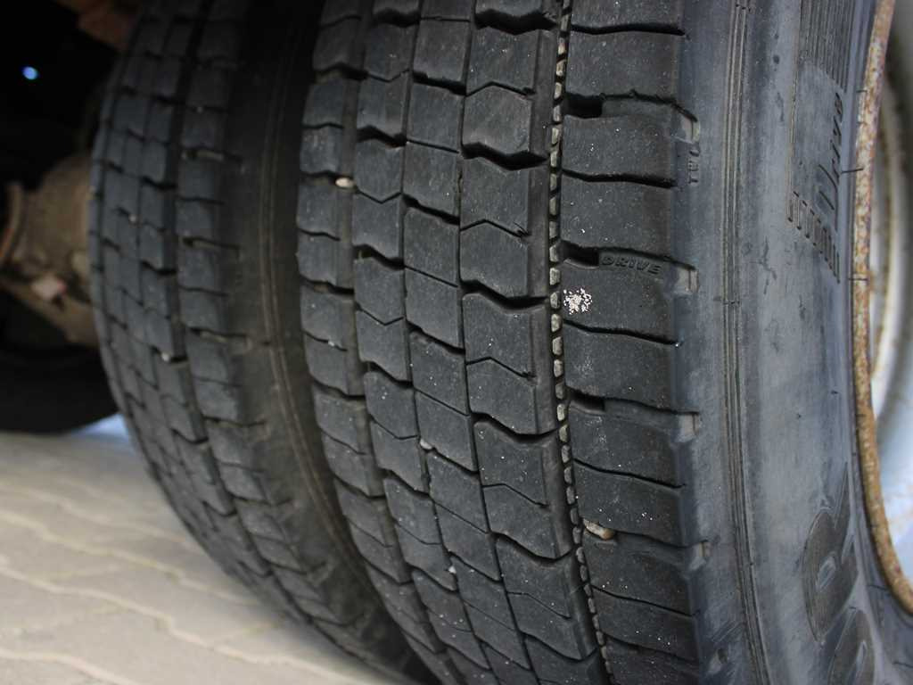 Dropside/ Flatbed truck, Crane truck Iveco EUROCARGO 100E17, EURO 3, HYDRAULIC ARM HIAB 035-2: picture 18 Dropside/ Flatbed truck, Crane truck Iveco EUROCARGO 100E17, EURO 3, HYDRAULIC ARM HIAB 035-2: picture 18