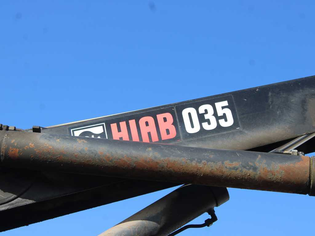 Dropside/ Flatbed truck, Crane truck Iveco EUROCARGO 100E17, EURO 3, HYDRAULIC ARM HIAB 035-2: picture 8 Dropside/ Flatbed truck, Crane truck Iveco EUROCARGO 100E17, EURO 3, HYDRAULIC ARM HIAB 035-2: picture 8