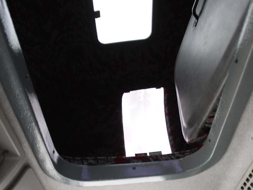 Curtainsider truck Iveco EUROCARGO ML 75 E 15, EURO 3, SLEEPING BODY: picture 15
