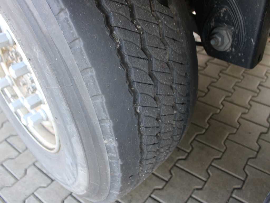 Curtainsider semi-trailer Krone SD, LIFTING AXLE, MULTILOCK: picture 10