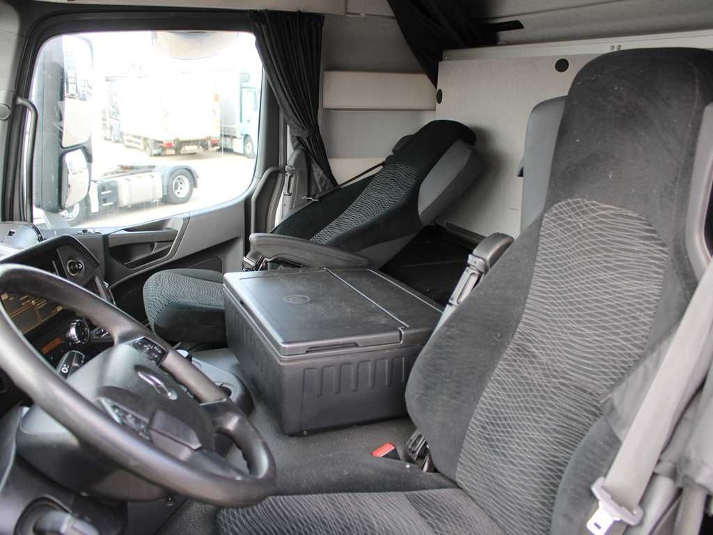 Timber truck Mercedes-Benz Arocs 3351, 6x6, LOGLIFT ET450: picture 9