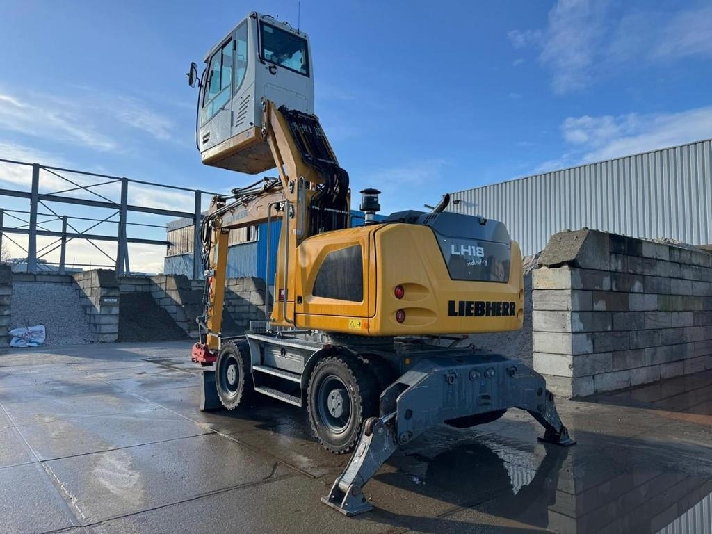 Liebherr LH 18 M - Waste/ Industry handler: picture 3 Liebherr LH 18 M - Waste/ Industry handler: picture 3