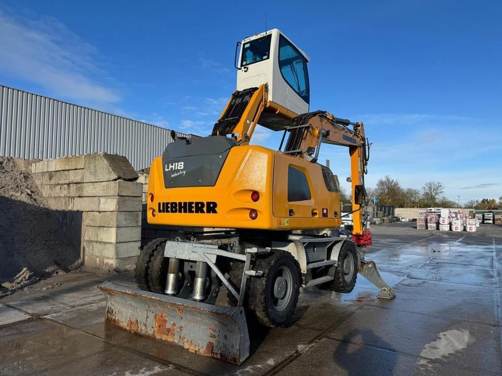 Liebherr LH 18 M - Waste/ Industry handler: picture 4 Liebherr LH 18 M - Waste/ Industry handler: picture 4