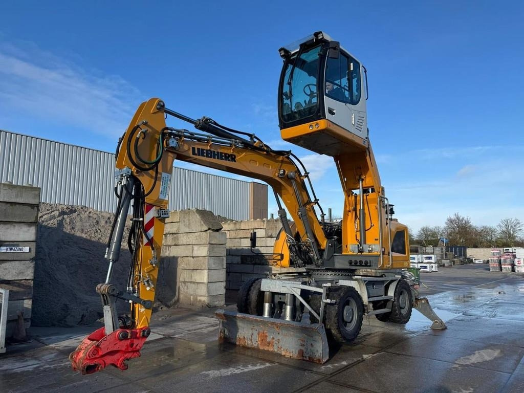 Liebherr LH 18 M - Waste/ Industry handler: picture 2 Liebherr LH 18 M - Waste/ Industry handler: picture 2